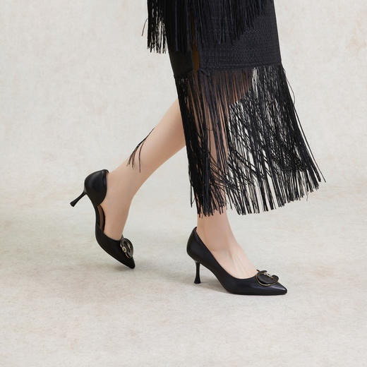 2楼千百度 24年夏季新品 时装凉鞋 A24257729 商品图4