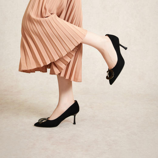 2楼千百度 24年春季新品 浅口单鞋 商品图2