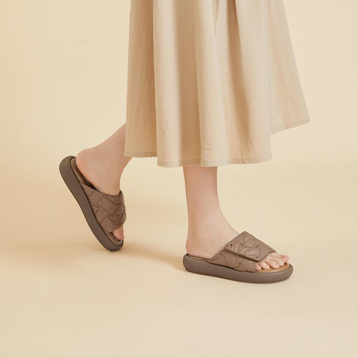 2楼千百度 24年夏季新品 其他拖鞋 A24381005 商品图4