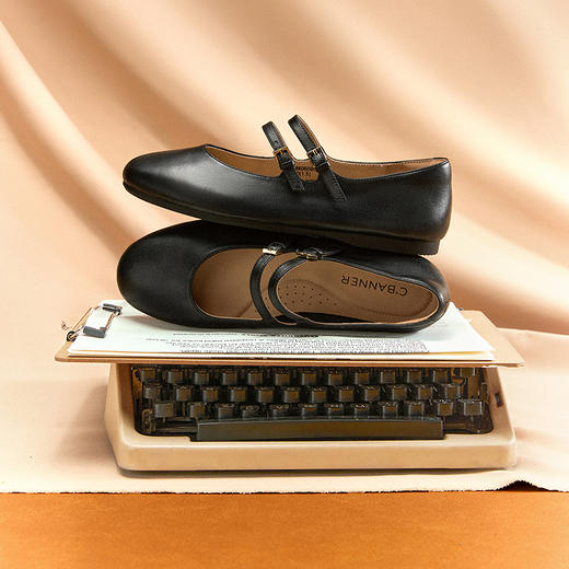 2楼千百度 25年秋季新品 玛丽珍鞋 A25486066 商品图2