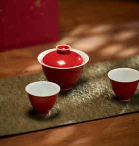 守艺 · 朱砂痣盖碗套组 1盖碗2杯子 景德镇高端茶器 盖碗110ml 杯子:50ml