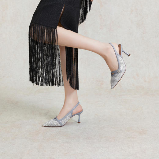 2楼千百度 24年夏季新品 时装凉鞋 A24257792 商品图2