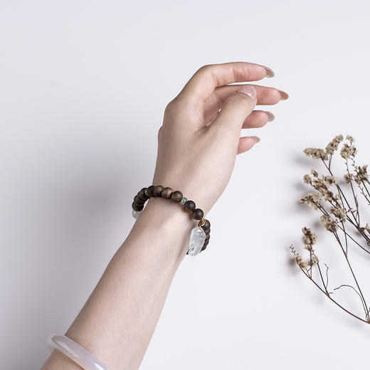 xy0477沉香+翡翠蟹钳手串 商品图9