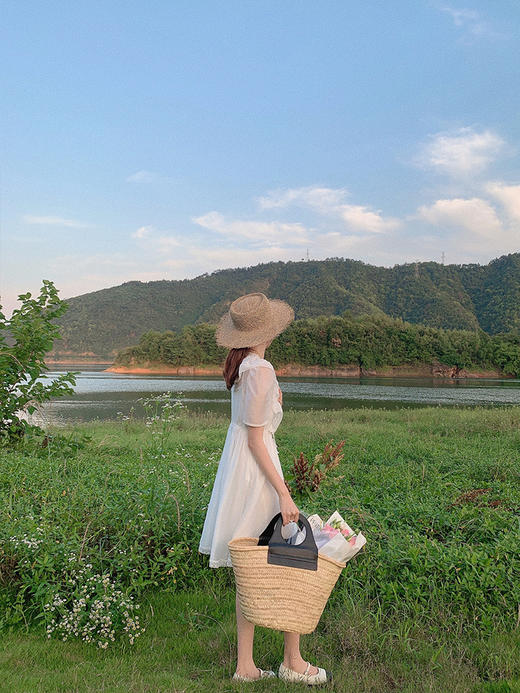 金蘑菇菇【白色海岸】长短款~轻盈荷叶领法式连衣裙 商品图0