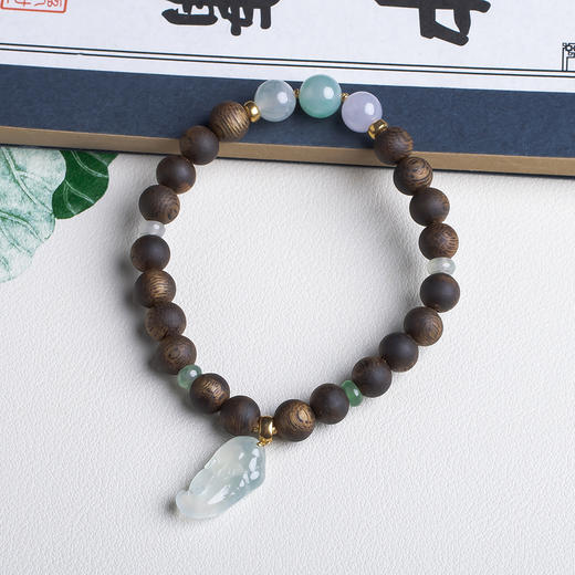 xy0477沉香+翡翠蟹钳手串 商品图4