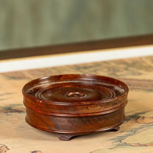 清	红木整挖弦纹圆形器座 商品图4