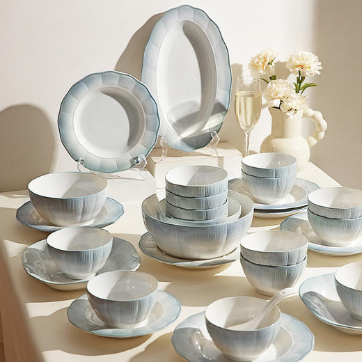 摩登主妇釉下彩餐具套装碗蝶家用2025新款高颜值碗具乔迁新居礼物 商品图1