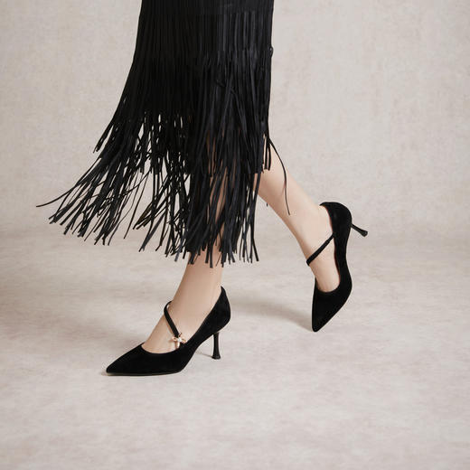 2楼千百度 24年春新品 浅口单鞋 商品图2