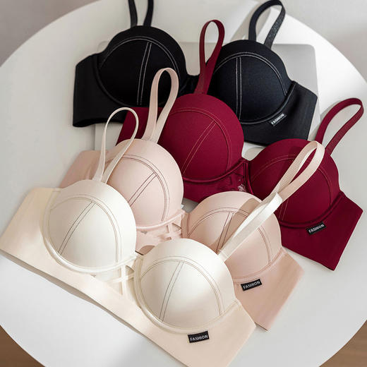【小胸福音💖秒变自信女神】镂空设计舒适亲肤软支撑内衣  可拆卸肩带聚拢中厚半杯内衣 设计款文胸 商品图0