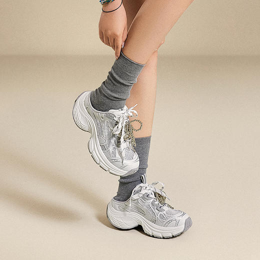 2楼千百度 25年夏季新品 包头拖 A25299912 商品图1