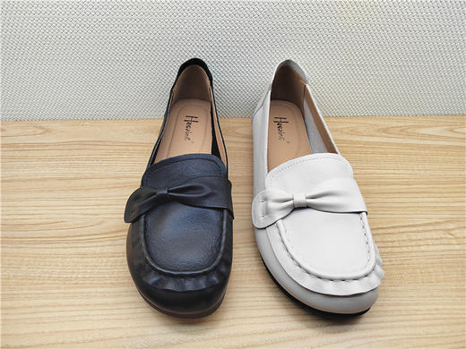 豪行23130133真皮休闲平跟女鞋单鞋皮鞋 商品图1