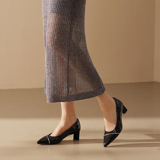 2楼千百度 25年春季新品 浅口单鞋 A25185673 商品图4