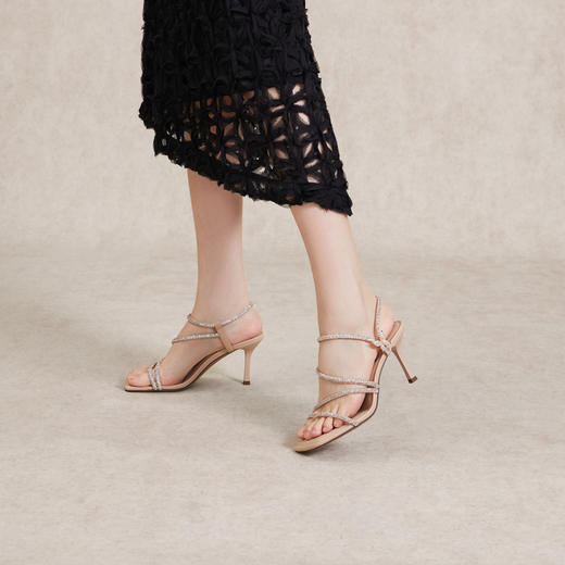 2楼千百度 24年夏季新品 时装凉鞋 A24381207 商品图2