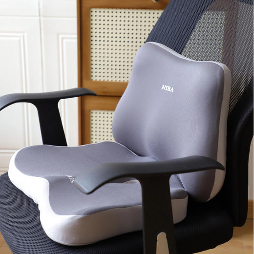 【46.9元买坐垫送靠背！】 W型记忆棉美臀坐垫靠背，人体工学W型双曲面设计；完美贴合臀部曲线，内含记忆棉，柔韧缓压！ 商品图0