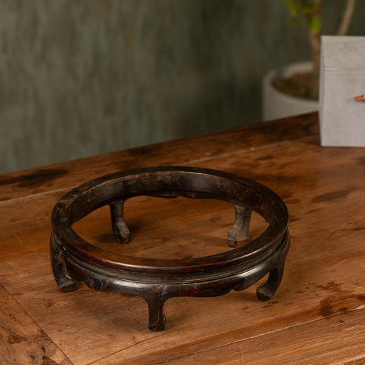明	楠木束腰壸门马蹄足圆形器座 商品图1