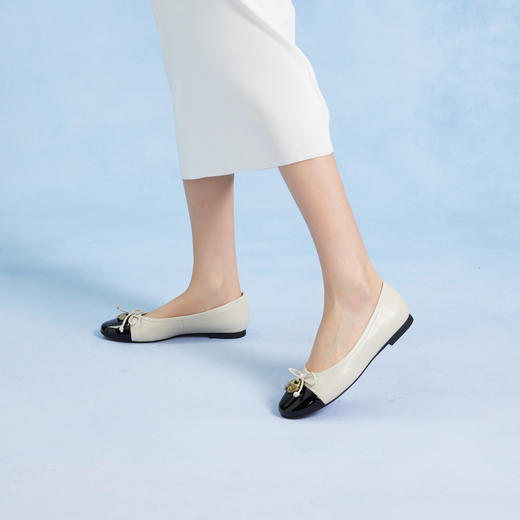 2楼千百度 24年秋季新品 浅口单鞋 A24482401 商品图4