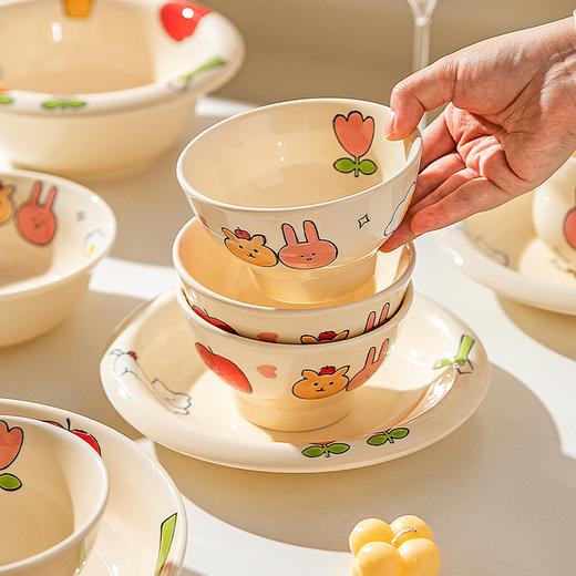 摩登主妇可爱餐具陶瓷饭碗家用2025新款一人食碗具漂亮盘子汤面碗 商品图1