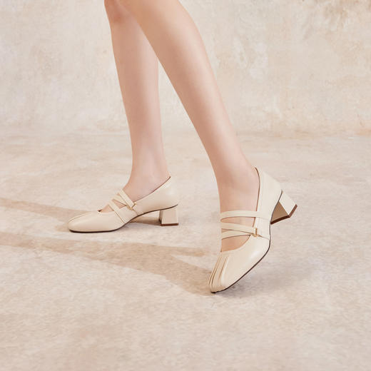 2楼千百度 24年秋季新品 玛丽珍鞋 A24479116 商品图2