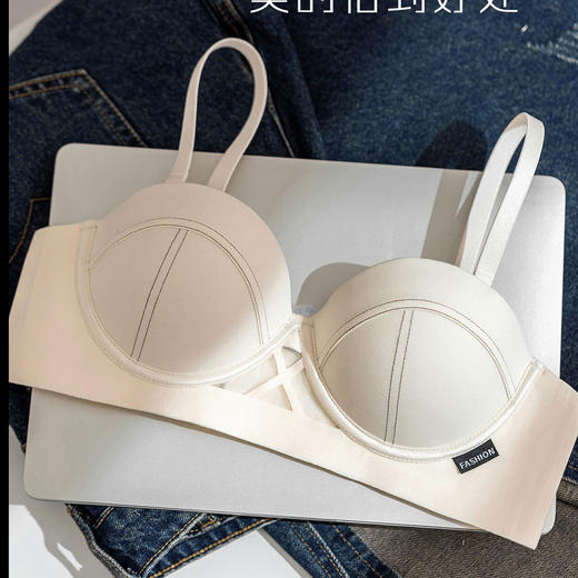 【小胸福音💖秒变自信女神】镂空设计舒适亲肤软支撑内衣  可拆卸肩带聚拢中厚半杯内衣 设计款文胸 商品图5