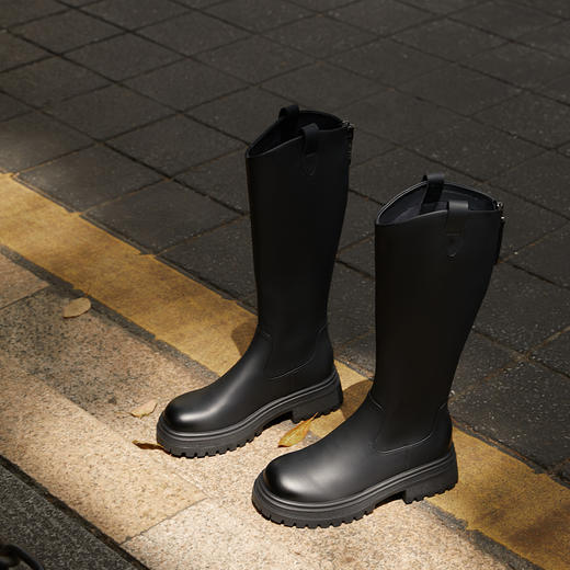 2楼千百度 24年冬季新品 骑士靴 A24510076 商品图1