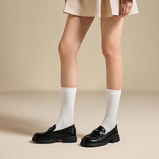 2楼千百度 25年秋季新品 乐福鞋（豆豆鞋） A25452806 商品图4