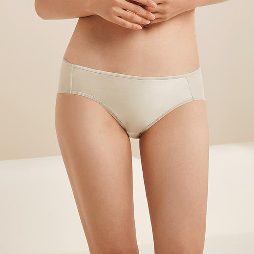 金三塔桑蚕丝裸感内裤女微弹缎面舒适透气真丝内裤内衣中腰三角裤 （私密物品不支持退换货）（限价款） NZFEA201 商品图5