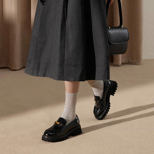 2楼千百度 25年春季新品 乐福鞋 A25107303 商品图2