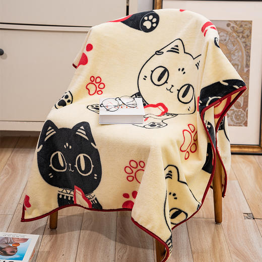 大英博物馆巴斯特系列萌猫抱福毛毯收纳抱枕盖毯 商品图2