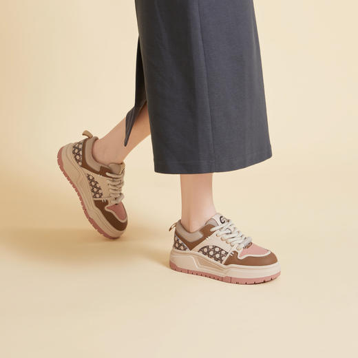 2楼千百度 24年春季新品 休闲板鞋 商品图4