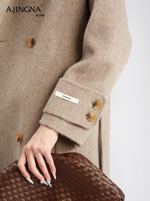 【商城同款】阿菁娜保暖设计感立领桑蚕丝绵羊毛大衣F30D211051 商品图4