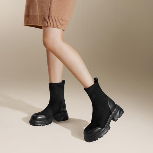 2楼千百度 24年冬季新品 弹力靴/袜靴 A24590111 商品图1