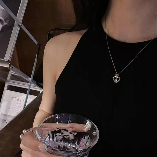 【十周年庆 甄粉拉新送礼活动 】淡水珍珠耳钉 5-6mm 精致轻柔圆润 和小爱心吊坠 荷包蛋吊坠任选 商品图5