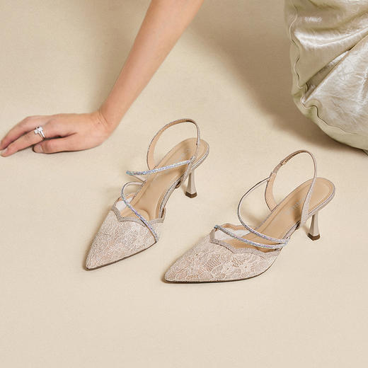 2楼千百度 25年夏季新品 时装凉鞋 A25257784 商品图4