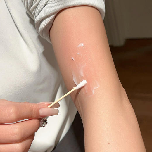 【泰国711好物推荐 中国大使馆认证】泰国品牌 素莱sulai小 黄膏 止痒神器 皮肤舒缓 20g/支 商品图5