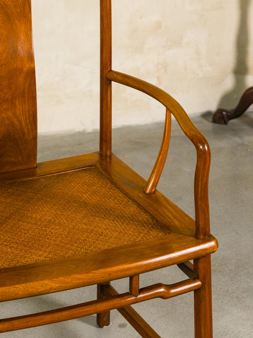 清	黄花梨扇面形南官帽椅（一对） 商品图4