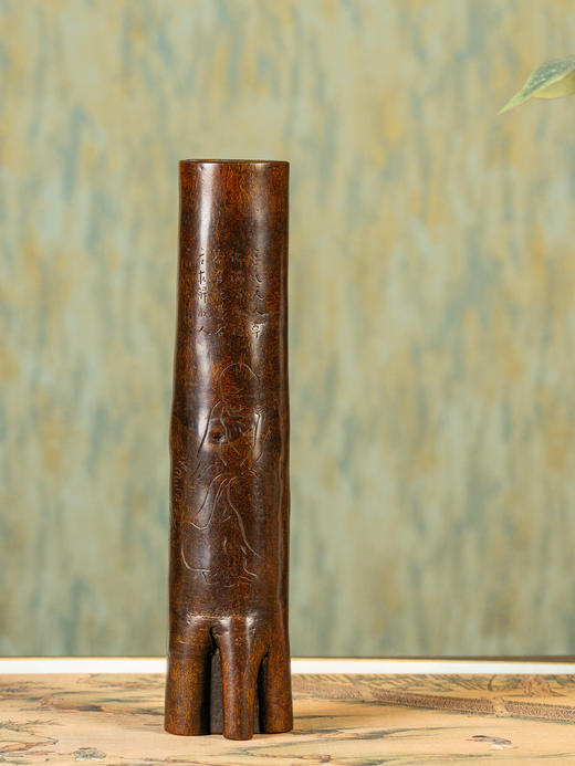 清	桂皮阴刻罗汉诗文书卷式镇纸 商品图0