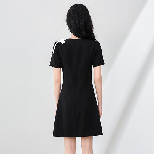 「高货wl」全新升级【铂金会员330/天猫439/差价109】(02901)洛诗琳法式不规则蝴蝶撞色连衣裙2025夏季气质收腰百褶裙 商品图1