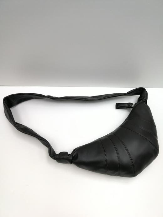 中性款羊皮革牛角包 中号013 商品图0