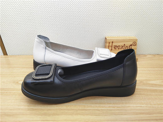 豪行春季新款23194531真皮牛皮浅口休闲低跟女鞋 商品图3