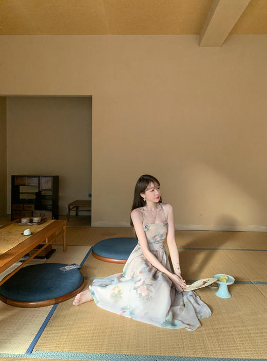 M码 金蘑菇菇 豆蔻小玫瑰 / 新中式露肩挂脖连衣裙碎花吊带裙 商品图3