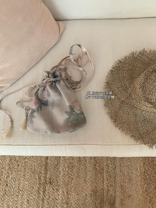 M码 金蘑菇菇 豆蔻小玫瑰 / 新中式露肩挂脖连衣裙碎花吊带裙 商品图5