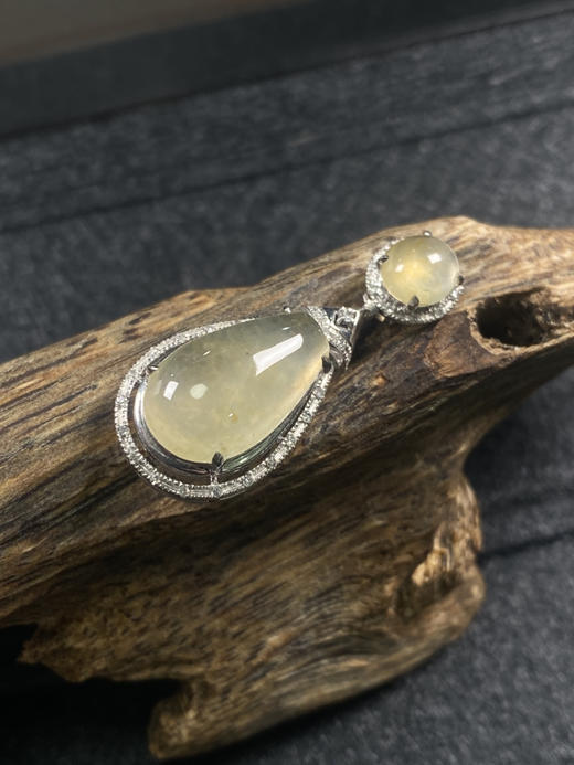 【FC0042】18K金镶嵌翡翠冰黄二合一吊坠  冰润通透 精致美观 商品图3