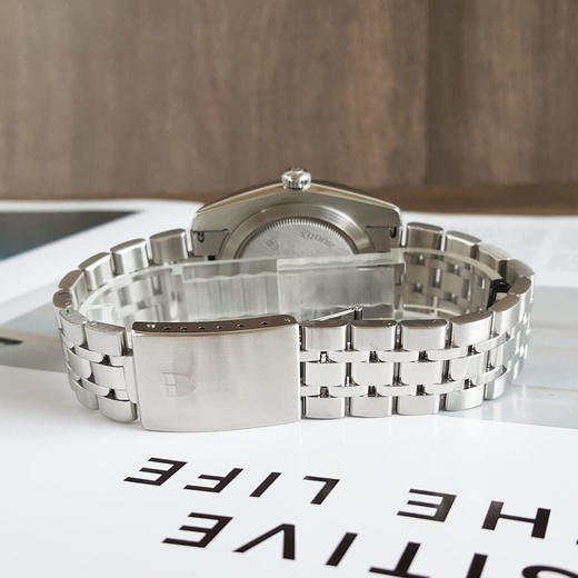 【95新】TUDOR 帝舵星期日历型系列23010-0014自动机械机芯41MM（男款）日期、星期显示110725NJS07 商品图5