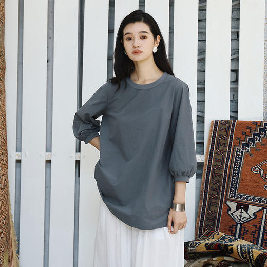 绽放女装468朵/【黑白灰系列·至简T】汉麻棉圆领宽松中长款T恤女 商品图1