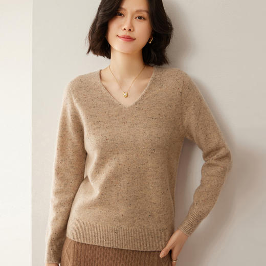 Avann阿曼衣点子纱V领羊毛衫ZM089 商品图3