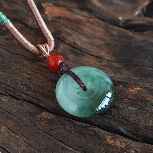 【天然正品】A货翡翠天然无杂裂糯种飘花平安扣造型翡翠（吉祥、如意）吊坠项链18.7*18.7*5.4MM（皆取最大值）女士现售价：580特价！110725NJM05 商品图5