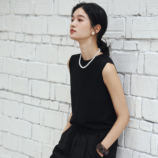 绽放462朵/【黑白灰系列·巴黎夏日】莱赛尔醋酸桑蚕丝混纺背心女 商品图1