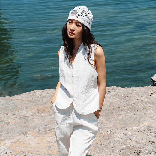 绽放393朵/【黑白灰系列·老钱马甲】复古老钱风提花拼接无袖马甲 商品图1