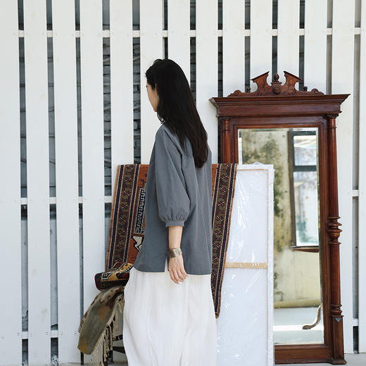 绽放女装468朵/【黑白灰系列·至简T】汉麻棉圆领宽松中长款T恤女 商品图3