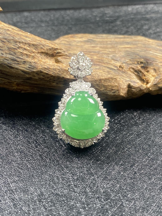 【FC0037】18K金镶嵌翡翠阳绿葫芦吊坠  色阳完美 精致完美 商品图1